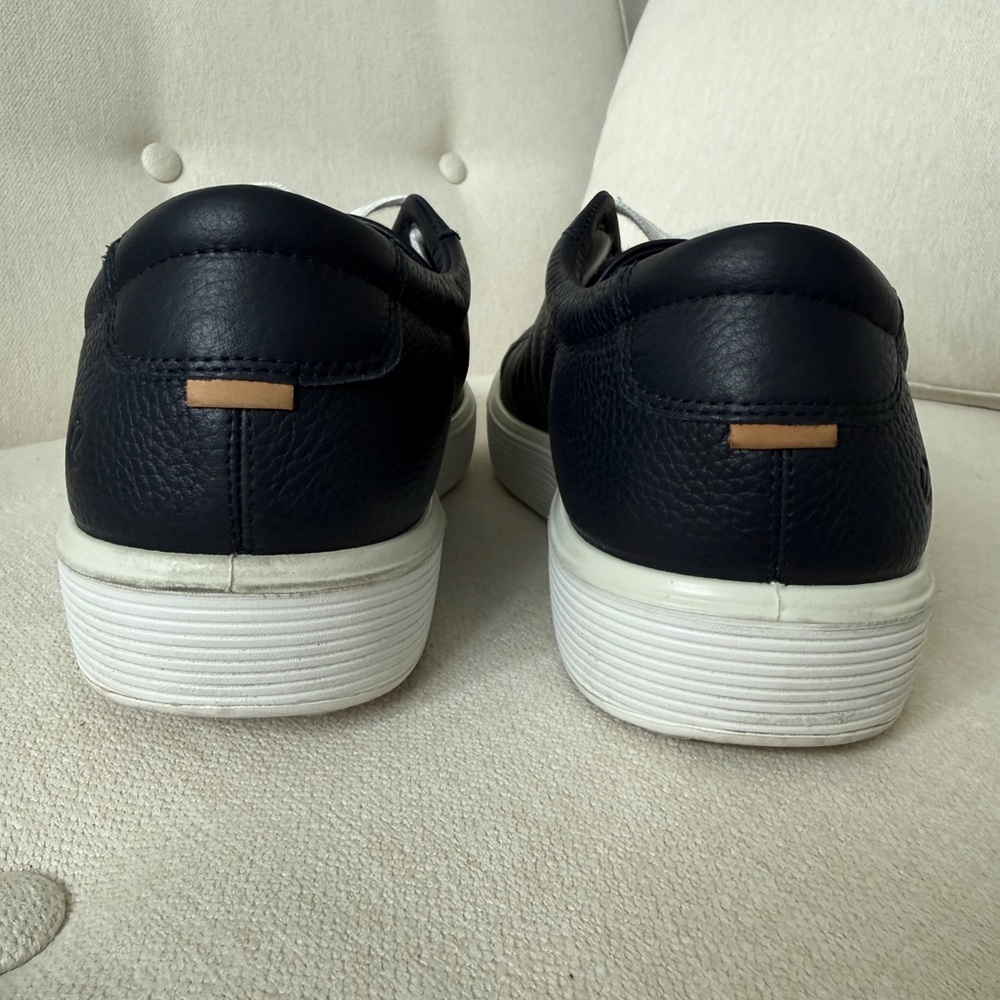 Ecco Men's Navy Leather Sneakers - Picture 3 of 9